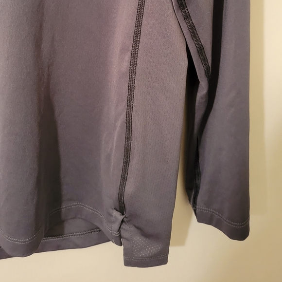 Nike dark gray long sleeve dri-fit slim fit shirt - Picture 4 of 12